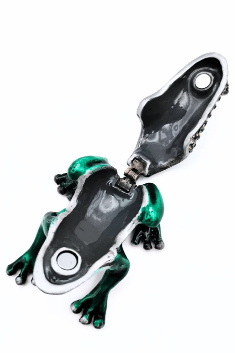 Metalowa szkatułka zielona żaba6.png