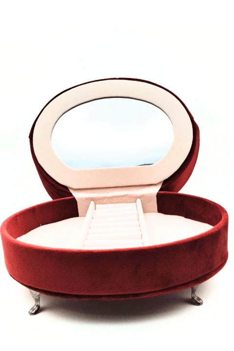 Szkatułka bordowa sofa3.png