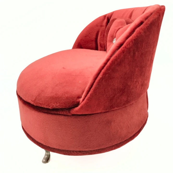 Szkatułka bordowa sofa7.png