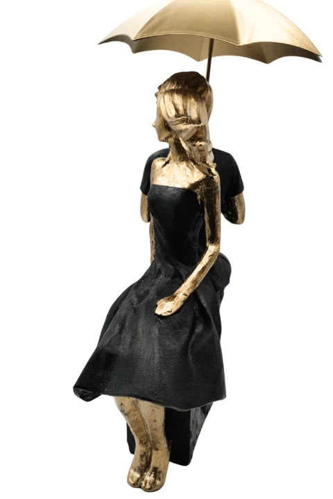 Figurka siedząca para pod parasolem3.png
