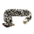 Modny Scarf Necklace z motywem panterki to propozycja dla kobiet ceniących oryginalne dodatki. Połączenie miękkiej tkaniny i dekoracyjnej perły tworzy elegancki akcent do wielu stylizacji.