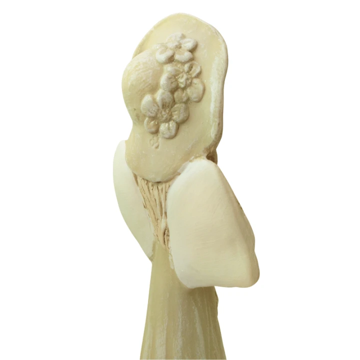 Anioł ozdoba do domu – jasna, elegancka figurka w stylu romantycznym i rustykalnym.